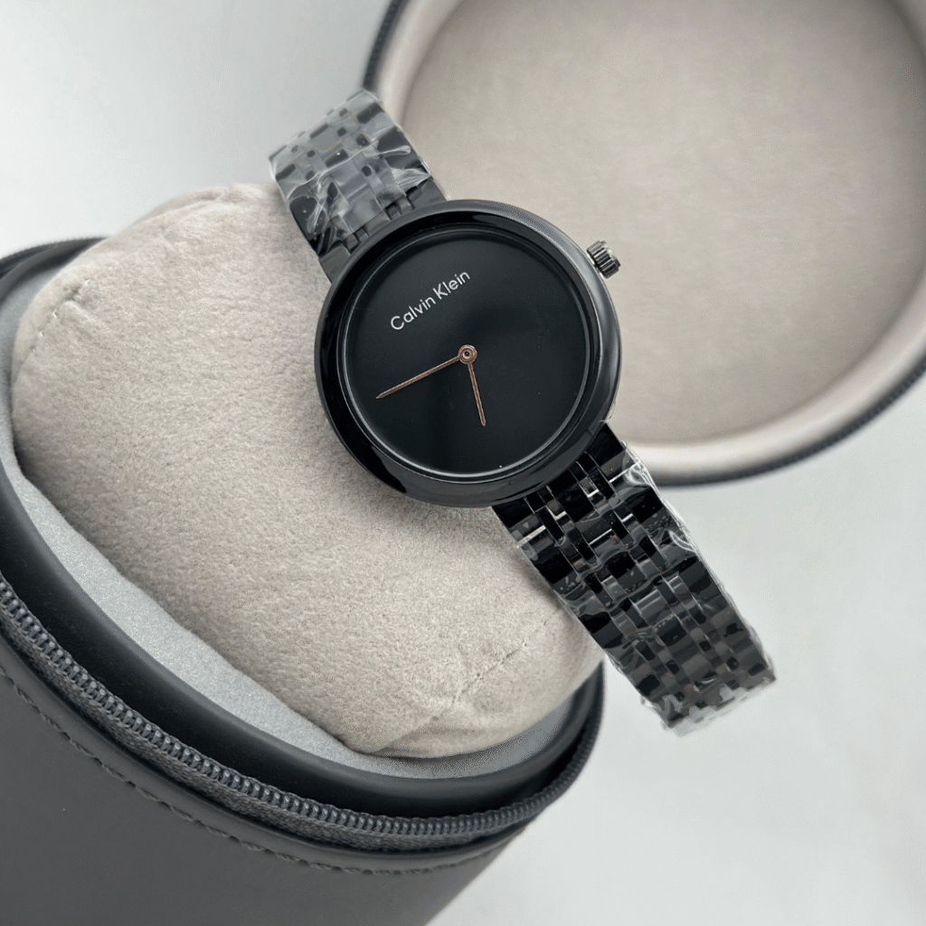 Calvin Klein Women Dial & Stainless Steel Straps Analogue Watch